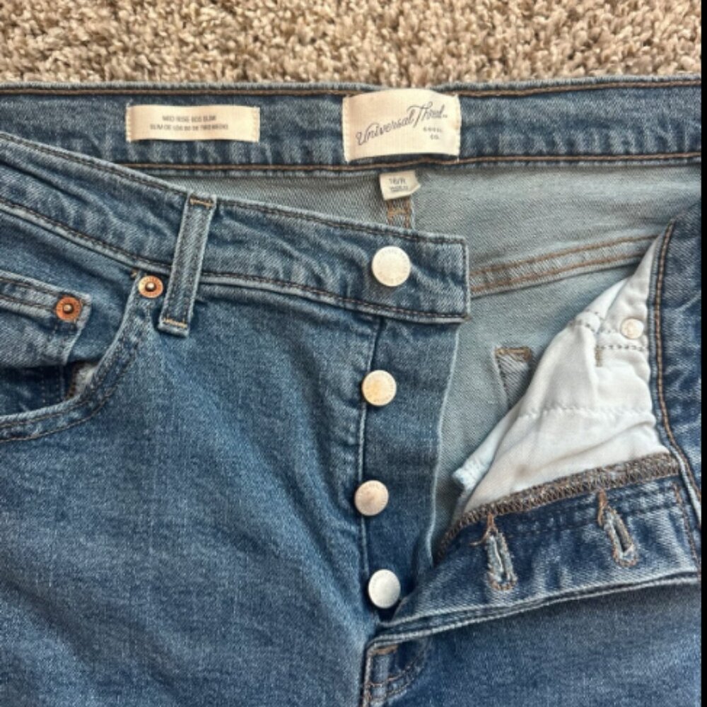 Universal Thread jeans - Picture 4 of 5